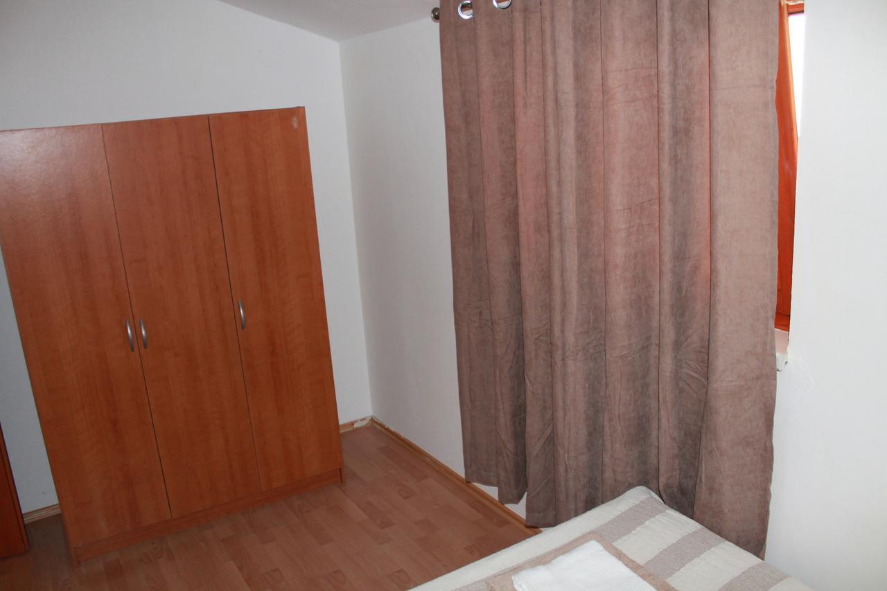 Apartments Ana Пула Екстер'єр фото
