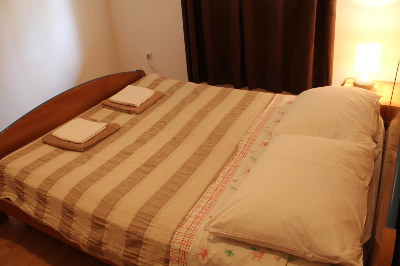 Apartments Ana Пула Екстер'єр фото