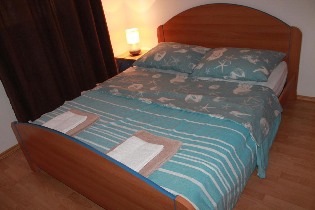 Apartments Ana Пула Екстер'єр фото